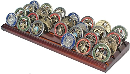 DisplayGifts Münzständer für Challenge-Münzen, 4-reihig, Holzhalter, für 28 Münzen, Walnussholz-Finish