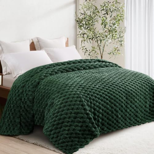 Whale Flotilla Kuscheldecke Flauschige 3D Jacquard Decke 150x200 cm | Exquisite, Leichte, Weiche Sofadecke Tagesdecke, Warme Wohndecke für Ganzjahreszeiten, Dunkelgrün