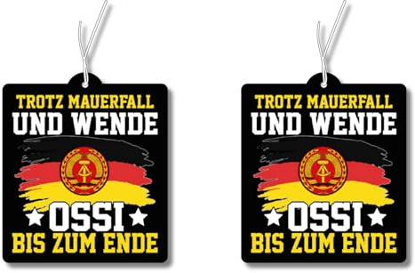 Duftbaum Auto Duftspender 'Trotz Mauerfall und Wende, Ossi bis zum Ende' Motiv, 2er Set, Fruchtiger Duft, Hängendes Papier, Lufterfrischer