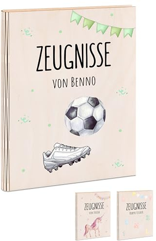 Bärenfreunde® - Personalisierte Holzzeugnismappe mit hochwertigem Spezial-Druck - Einschulung Geschenk für Jungen & Mädchen (Fußball Girlande)