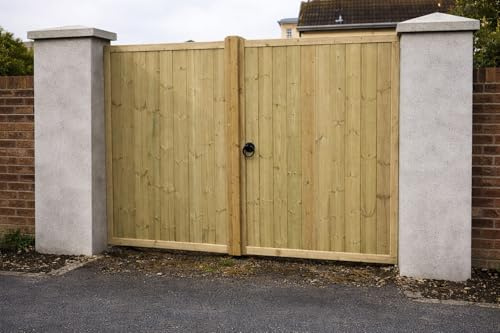 Wooden Driveway Gates – Heavy Duty Treated Timber Double Gates, Garden & Driveway Entrance, Traditional (180cm High x 180cm Wide x 5cm deep)