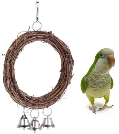 DOITOOL Balançoire Suspendue en Rotin pour Perroquet Anneau et Cloche en Métal, pour Oiseaux Attirant L'intérêt et Soulageant L'ennui en Cage ou Jardin Couleur Aléatoire