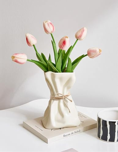 FOWSEEK Vase en céramique crème de 15,2 cm, vase à fleurs irrégulières, vase décoratif moderne pour fleurs, vase unique en sac en papier pour la maison, le bureau, les centres de table, l'entrée, la