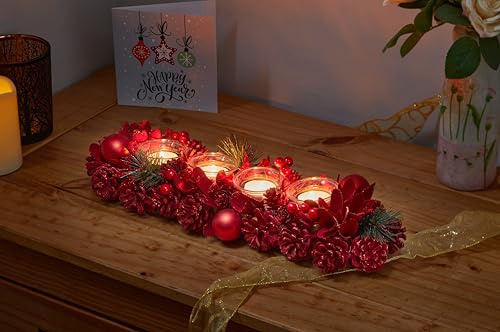 Smart Garden Rubin-Kiefer-Quartett-Kerzenhalter – rote Tannenzapfen und Beeren – 42 cm – Weihnachtskerzenhalter – Weihnachtstischdekoration, festliche Weihnachtsdekoration