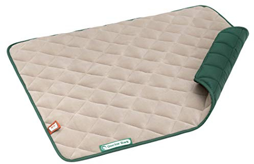 Doctor Bark Hundedecke Fleece Wendedecke - Flauschige, robuste Hundematte für mittlere Hunde. waschbar bis 95°C - hochwertige Indoor/Outdoor Liegedecke (M - 80x70 cm, Beige/Grün)