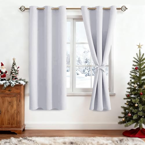 JIUZHEN Vorhänge Blickdicht mit Ösen Verdunkelungsvorhang Kurz H137xB117cm | 2er Set, Grau Weiß Thermovorhang Hitzeschutz mit Raffhalter Weihnachtsvorhänge UV-Schutz Übergardinen Schlafzimmer Fenster