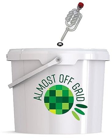 Almost Off Grid 10 Litre Fermentation Vessel/Bucket/Bin + lid + airlock Homebrewing Set for Wine, Beer, Cider and Mead Making, Basic Brewing Equipment