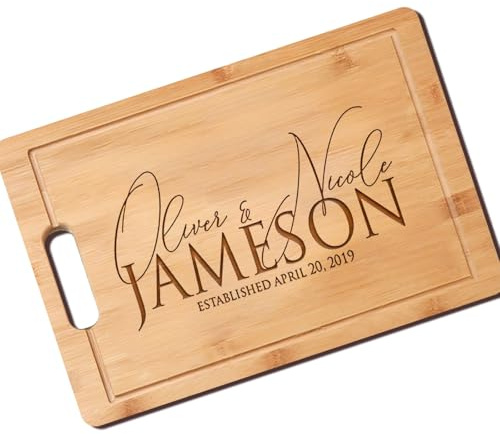 Planche à découper personnalisée avec nom – Planche à charcuterie en bambou gravée sur mesure, cadeaux pour couples, famille, amis, mariage, pendaison de crémaillère, décoration de vacances