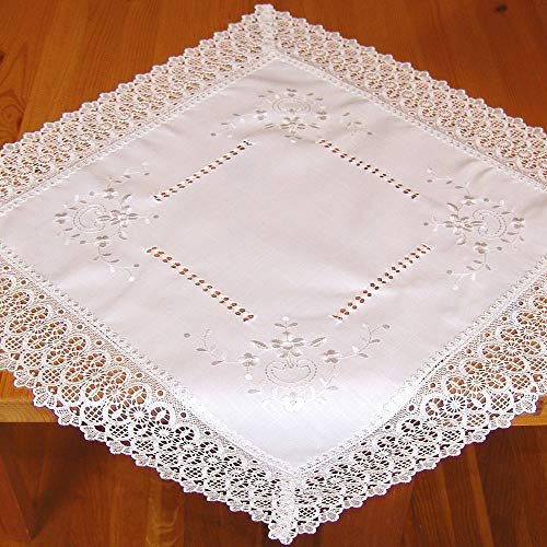 matches21 HOME & HOBBY Tischdecke CORA 60 x 60 cm weiß mit Stickerei & Spitze Landhausstil Mitteldecke Vintage Polyester