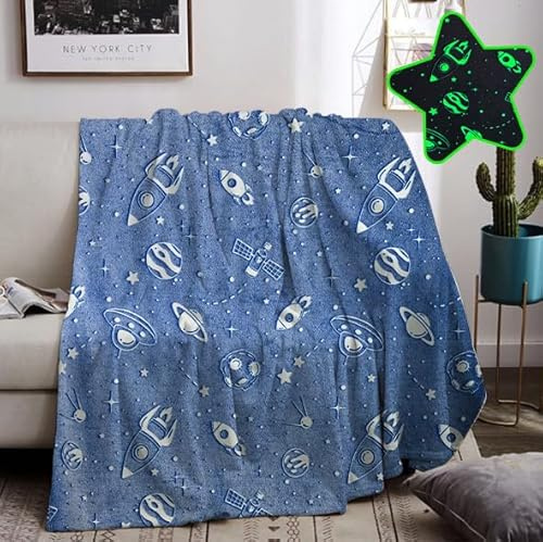 HZVRTN gosig filt barn rymdsfilt, mjuk varm fluffig gosig filt lyser i mörkret, present till pojkar flickor säng soffa barnfilt (Galaxy C, 130 x 150 cm)