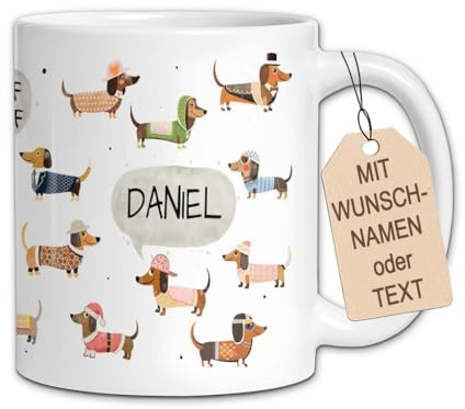 Personalisierte Dackel Tasse Retro Style | Lustiger Hunde Becher mit Namen | Keramiktasse mit Dackeln im Pullover & Brille | Geschenk für Dackel Mama & Papa