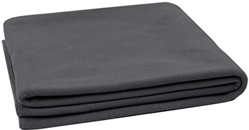 ZOLLNER Kuscheldecke in 130x170 cm - kuschelige und langlebige Fleecedecke - waschbar bis 95°C - hochwertiges Einfassband - antistatisch - Polyester - in grau - Oeko Tex® Zertifiziert