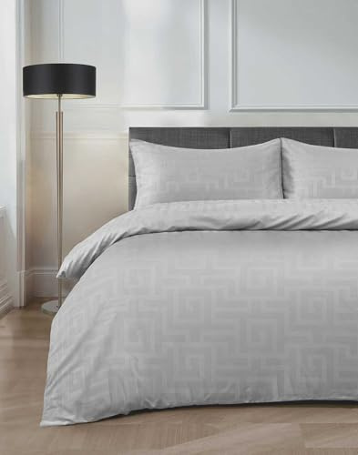 Velosso Sateen Touch Classic Scroll Duvet Cover and Pillowcase Set Soft Feel Hotel Quality Bedding Set Easycare (Silver, Double)