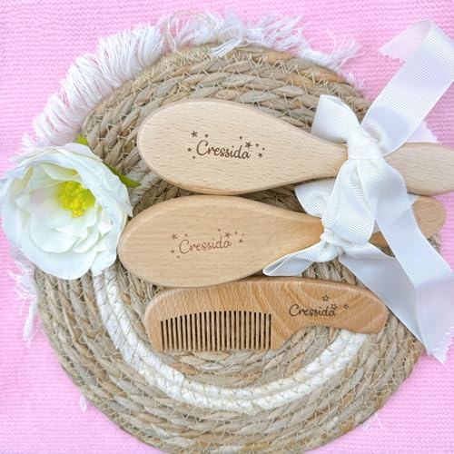 Individuelles Baby-Haarbürsten-Set Aus Holz Mit Geschnitztem Namen/Text/Symbol, Personalisiertes Babybürsten- Und Kamm-Set, Aufmerksame Geschenke For Die Babyparty For Jungen/Mädchen