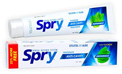 Spry Pasta de Dientes con Flúor y Xilitol Natural 41 g – Suave para Dientes Sensibles, Blanqueadora y Remineralizante, Refresca el Aliento e Hidrata la Boca, Sabor Menta (Pack of 1)