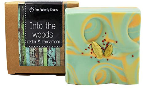 NaturseifeInto the woods | erdig-balsamischer Duft nach Zedernholz und Kardamom