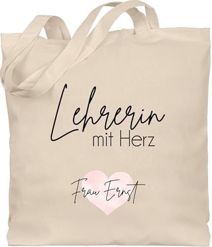Geschenk mit Namen personalisiert by Shirtracer - Baumwolltasche - Lehrerin mit Herz mit Name | Dankeschön Geschenk Lehrerin Abschied Geschenke Lehrerinnen Abschiedsgeschenk Schule