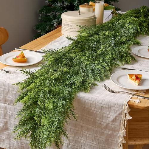 JOYIN Weihnachtsgirlande aus Zedernholz, realistisches Kiefern-Design, dick, üppig und biegbar, grüne Weihnachtsgirlande für Kaminsims, Tisch, Veranda, Innenbereich, Weihnachts-Party-Dekorationen