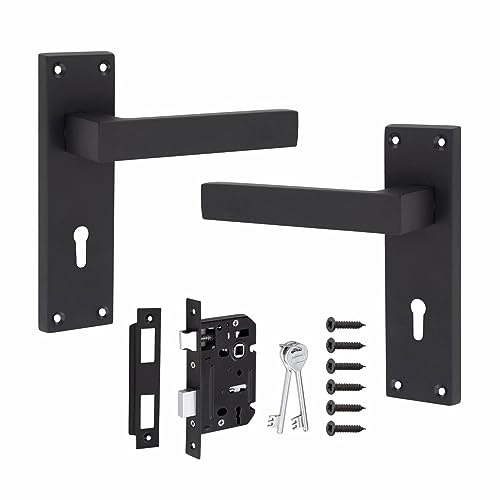Golden Grace Delta Lever Lock Door Handles 1 Pair Key Lock 150mm | Supplied with 1 lock, keys, and fixings for a quick setup on wooden doors; corrosion-resistant zinc builds lasting security.
