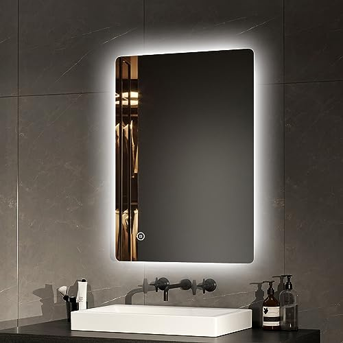 EMKE Badspiegel mit Beleuchtung 50x70cm mit Touch, Antibeschlag, Einstellbare Helligkeit, Speicherfunktion, Kaltweiß 6500K Badezimmerspiegel energiesparend Spiegel mit Beleuchtung