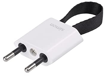 Simon Clavija Extraplana con salida frontal y lateral 10A con sistema de fácil extracción Simon