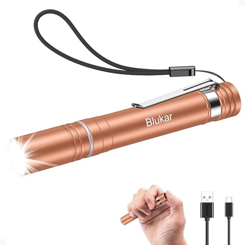 Blukar Torcia LED Mini Ricaricabile, Torcia Penna Tascabile con Clip | 4 Modalità,Funzione di Memoria,Zoomabile,Lunga Durata,Portatile Impermeabile EDC per Campeggio,Emergenza-Rosa Cannella