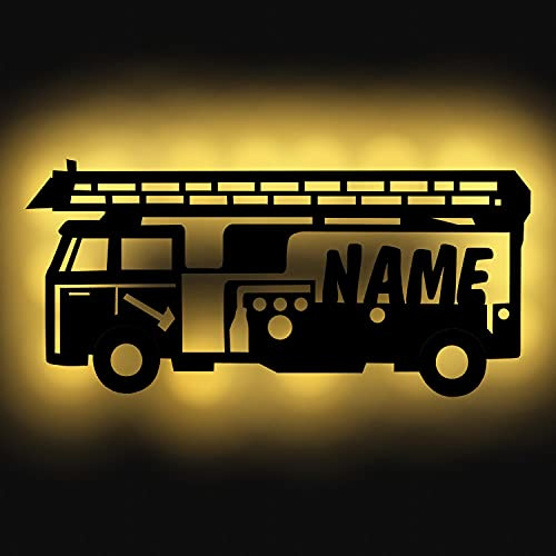 Namofactur personalisiertes Feuerwehrauto-Nachtlicht aus Holz mit LED | Mit Wunschname und Geburtsdaten, batteriebetrieben und frei platzierbar – für Feuerwehrfans und Kinderzimmer.