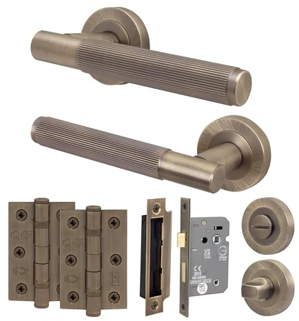 EAI Antique Brass Door Handles with Bathroom Lock 64mm, Hinges - Oruro | Complete Bathroom Kit with 1 Pair of Door Handles, 64mm Lock, 76mm Hinges and Thumb Turn Set, Fixings Included