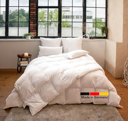Traumwelt Natur Made in Germany Daunendecke 135x200 cm aus 90% Daunen und 10% Federn, für alle Jahreszeiten, Allergiker geeignet (nomite), Öko-Tex 100 Klasse 1 Zertifiziert, Downpass