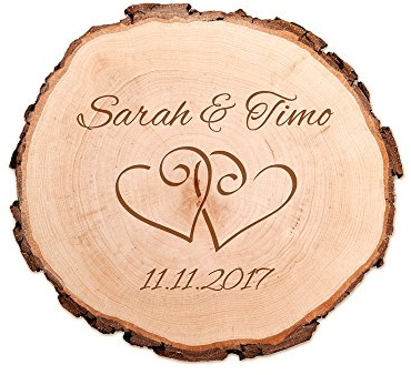 Casa Vivente Baumscheibe mit Gravur zur Hochzeit – Motiv Herzen – Personalisiert mit Namen und Datum – Türschild und Wand-Deko – Hochzeitsgeschenke für Brautpaar – Geschenkidee Jahrestag