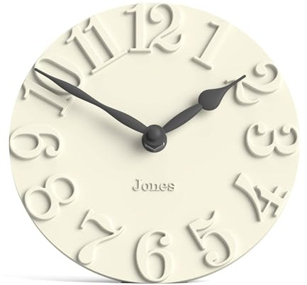 JONES CLOCKS® Hampstead Reloj de Escritorio | Independiente | Crema pálida | Elegantes números moldurados en Relieve | Ideal para estantería, repisa de la Chimenea, Sala de Estar