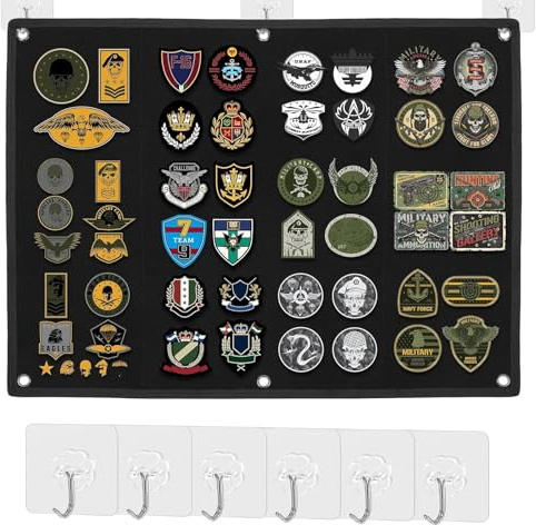 Saituo Home 60 x 45cm Tableau pour Ecusson, Panneau de Brassage Tactique | Support Patches Panneau Pliable Tableau d'ffichage Tactique avec 6 Crochets Tapis Mural pour Stockage Vtrine Badges Patchs