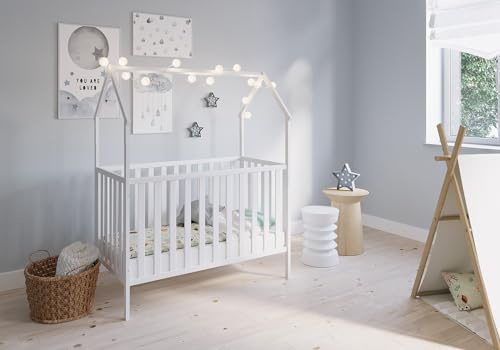 FabiMax Schlafmütze 120x60, Babybett in Hausoptik, 3-Fach Höhenverstellbar, Umbaubar zum Juniorbett (ohne Matratze, weiß, 120x60 cm)