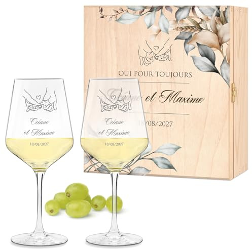 Maverton 2er Weingläser Set mit Gravur in Holzkiste - 490 ml Wein Gläser Set mit Namen und Datum - Hochzeitsgeschenk - personalisierte Geschenke für Paar zur Hochzeit zum Hochzeitstag