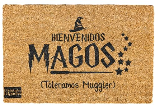 Armiprint Felpudo “Bienvenidos Magos, Toleramos Muggles” 70×40 · Hecho en España · Coco Natural Antideslizante · Felpudo Friki y Divertido para Amantes de la Magia