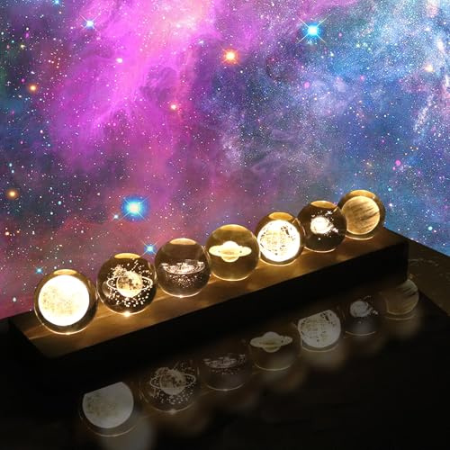 7 Bola de Cristal Galácticas con Luz LED y Base Madera, Sistema de Galaxia 3D de la Tierra, Bola de Cristal de 40 mm, Luz Nocturna Esfera Curativas de Cuarzo, Bolas Decorativas Espaciales (Luz cálida)
