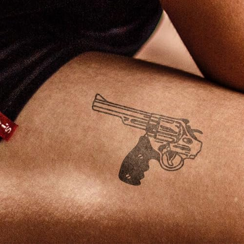 Karma Pistole Tattoo - Inkster Tattoo | vegane & wasserfeste Temporäre Tattoos für Erwachsene - EU-Kosmetikzertifizierte Farbe - revolutionäres 2 Wochen Tattoo | Premium Klebetattoos