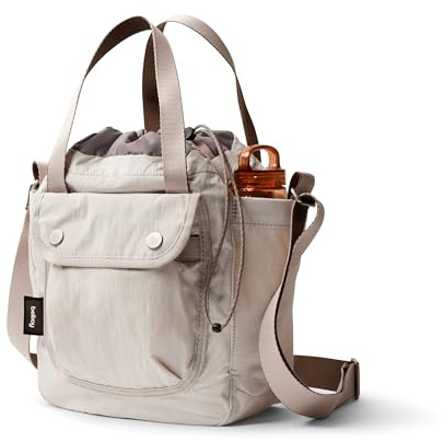Bellroy Cinch Bucket Bag 9L, Leichte Umhängetasche - Oat | 9L kompakte, leichte Umhängetasche mit Außenfächern, Innenreißverschlussfach und drei Tragevarianten
