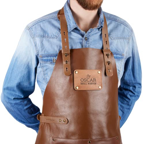 your surprise Lederschürze personalisiert - Grillschürze für Männer und Frauen personalisierbar mit Namen, Geschenk für Grill- und Kochbegeisterte (Braun)