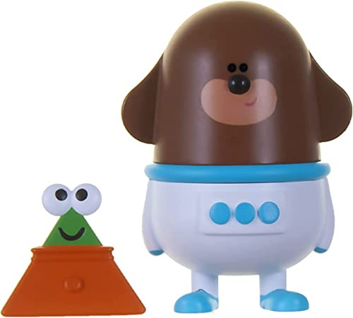 Hey Duggee Giocattolo che si trasferisce in un giocattolo a razzo. Space Rocket ha luci ed effetti sonori e viene fornito con figure di gioco. 2 giocattoli in uno! Giocattoli perfetti per bambini