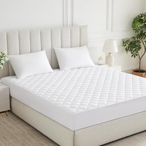 ZZZMRH Quilted Small Double Mattress Protector Size(122x190cm), Extra Deep Mattress Cover Stretches up to 30cm, Anti-Allergy Mattress Protector Small Double Bed Cover Breathable Mattress Cover (White)