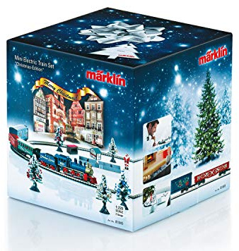 Märklin 81845 - Spur Z Weihnachtsstartpackung mit Dampflok, Wagen und Mini-Weihnachtsmarkt, ab 15 Jahre, Maßstab 1:220