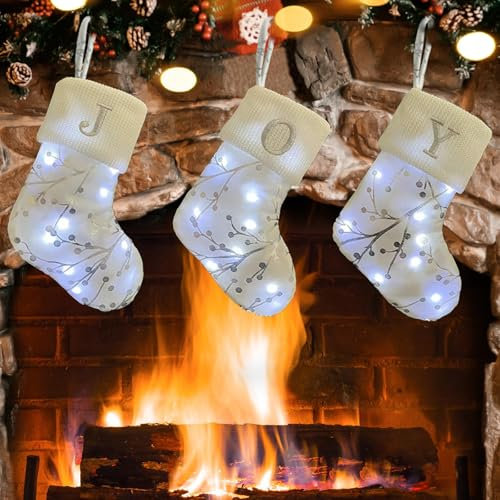 3 pezzi Calze Natalizie con Luci LED, Calze Babbo Natale Personalizzate con Lettere JOY, Sacchetti Natalizi Bianchi Riempire, Confezione regalo Appendere al Camino all’albero Natale, 20 x 17 cm