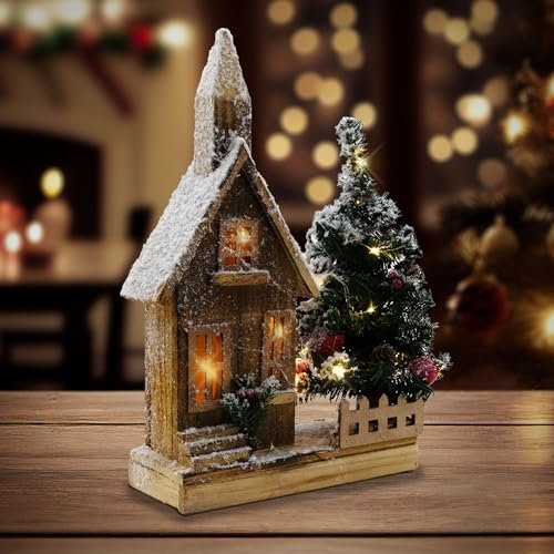 ECD Germany Dekorative Holz-Weihnachtshaus mit LED-Beleuchtung, Warmweiß, 27x11x44 cm, batteriebetrieben, Timer, Deko Holzhaus & Tanne, Winterhaus beschneit, Weihnachtsdeko Innen, Weihnachtsdekoration