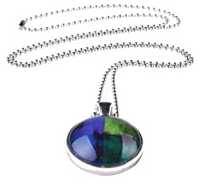 Adi-Modeschmuck Kette 'Inga', 70cm lange Kugelkette mit einem zweiseitigen 25mm Anhänger mit farbigen Motiven unter Glas Cabochons, handgearbeitet in Berlin (Blau und Grün)