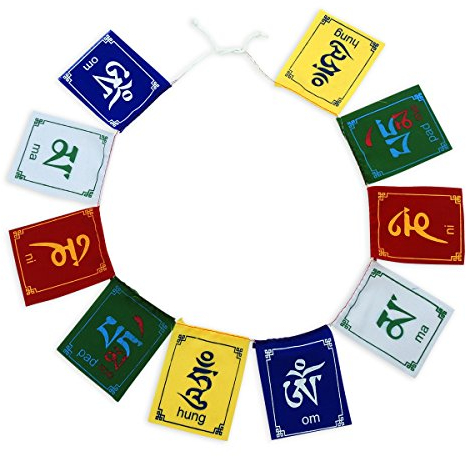 Mini-Gebetsfahne I Bedruckt mit Mantra 'Om mani padme hung' I 10 Fähnchen I Bandlänge ca. 90 cm I Handmade in Nepal I Fair Trade