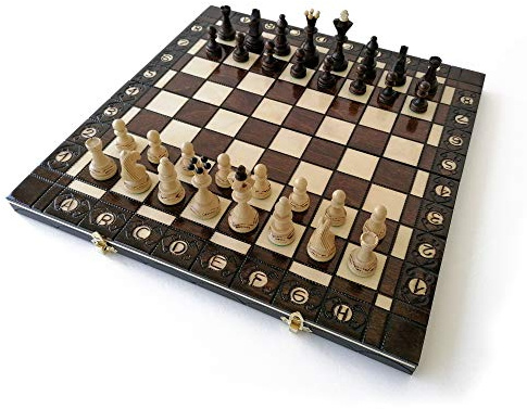 LEDELIRANT – Jeu d’ÉCHECS Pliable en Bois Senator (Taille XL, 40x40 cm) – Échiquier Artisanal en Bois de Charme Vernis avec Rangement intégré – Jeu de Voyage.