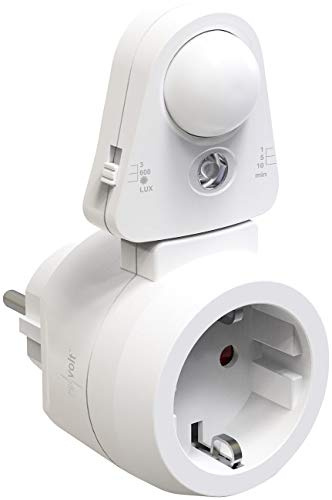 revolt Stecker Bewegungsmelder: Steckdose mit PIR-Bewegungs- und Licht-Sensor, bis 2.300 Watt / 10 A (Bewegungsmelder Steckdose, Licht, Switch)