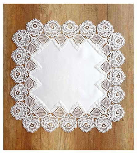 Naturfarbene Spitzendecke Saskia Kleine Mitteldecke LxB 50x50 cm eckig | atelier alles-Spitze Kleine naturfarbene Tischdecke aus edlem Satin mit Blumenmuster-Luftspitzenkanten