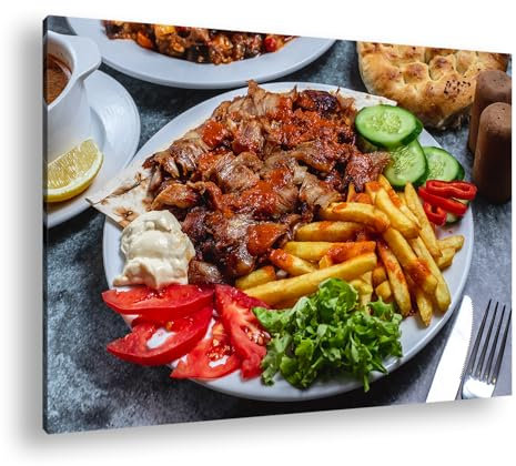 deyoli Une délicieuse assiette avec des kebab et des frites croustillantes, une fête pour les sens. Format : 90 x 60 cm comme toile - Motif prêt à être encadré sur un cadre en bois véritable -